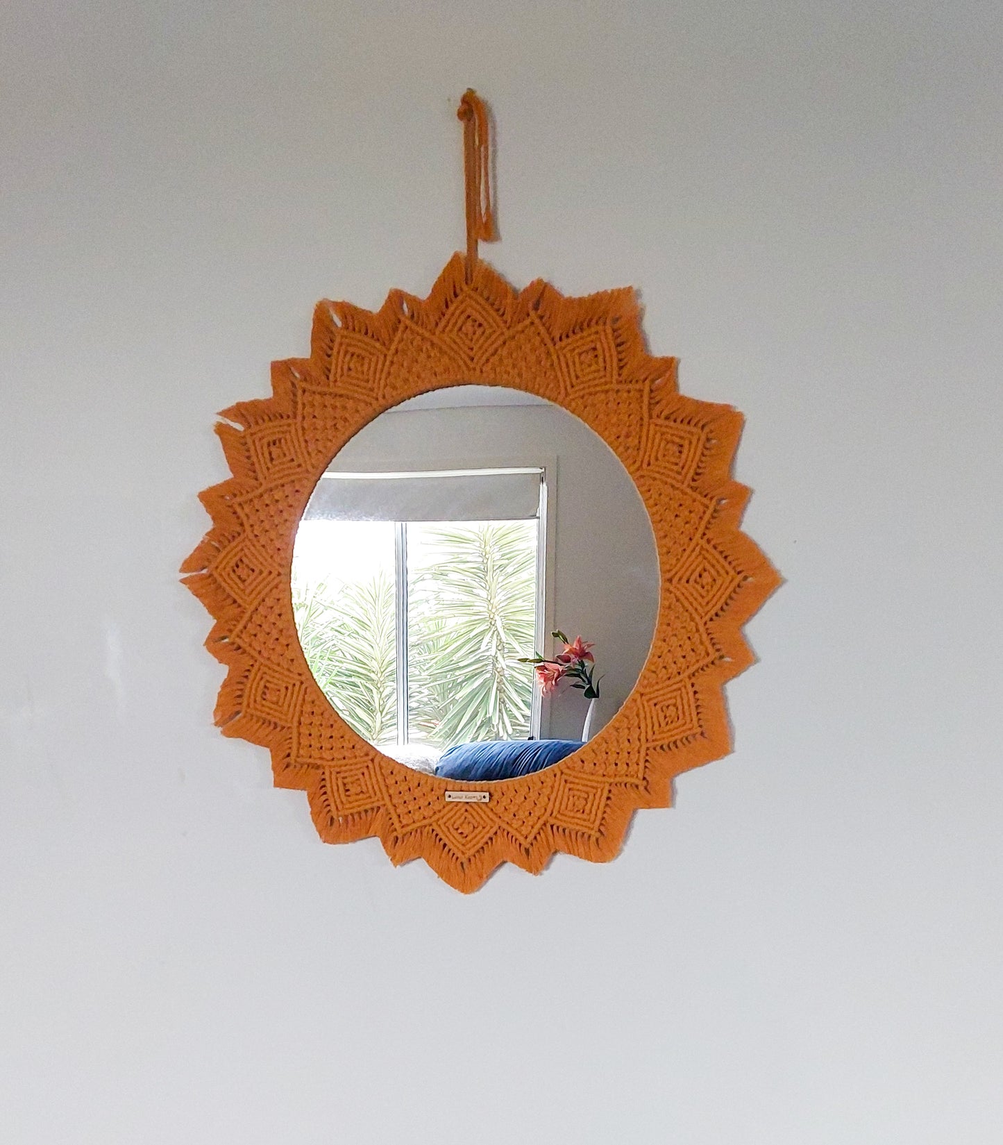 MIRROR | Medium