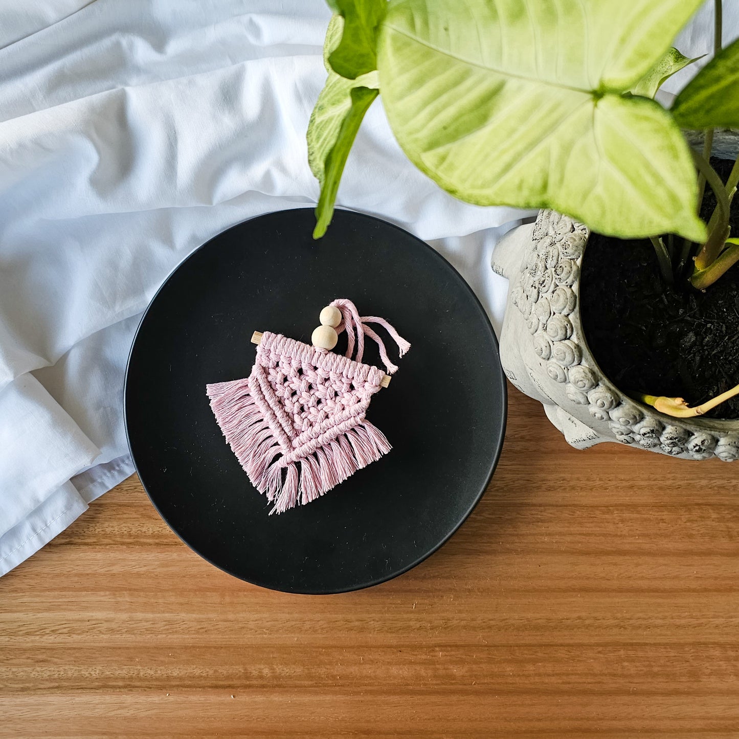 DIFFUSERS | Mini Hangers