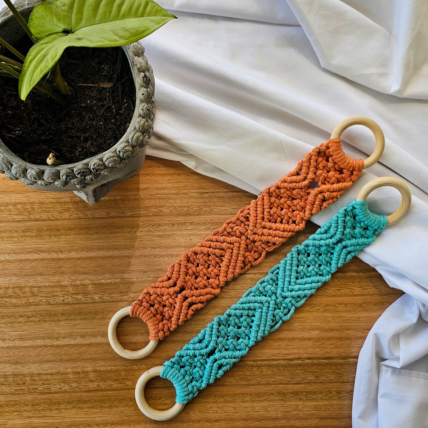 TEA TOWEL HOLDER | Home Decor