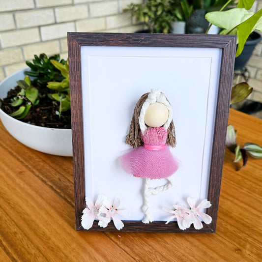 DOLL FRAMES